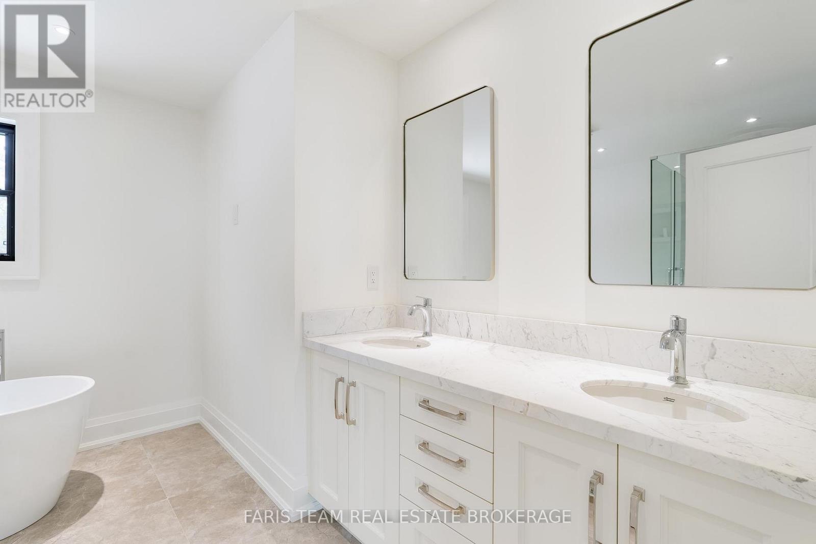 23 Trew Avenue, Tiny, Ontario  L0L 2T0 - Photo 31 - S12756712