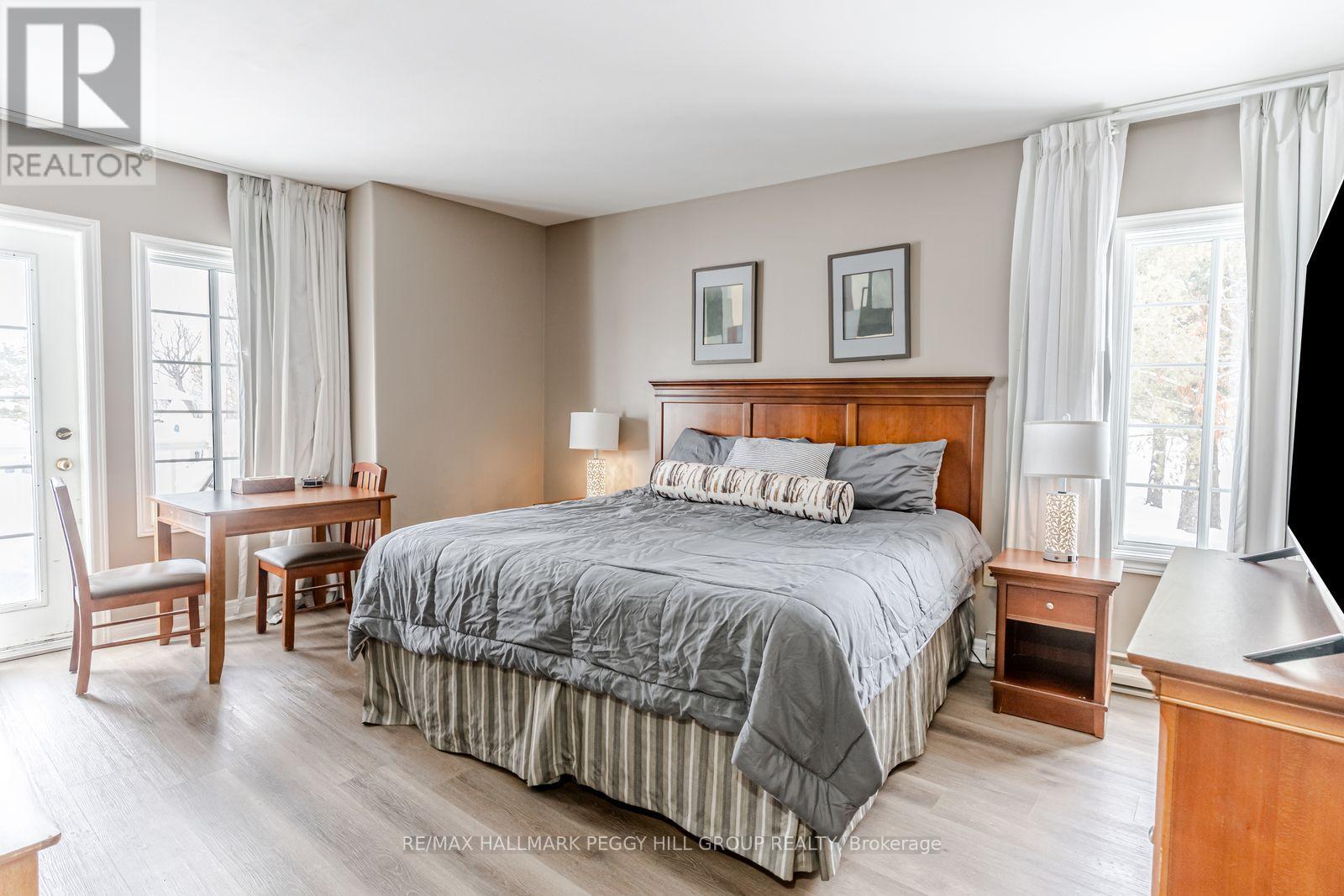 2215 - 90 Highland Drive, Oro-Medonte, Ontario  L0L 2L0 - Photo 3 - S12756632