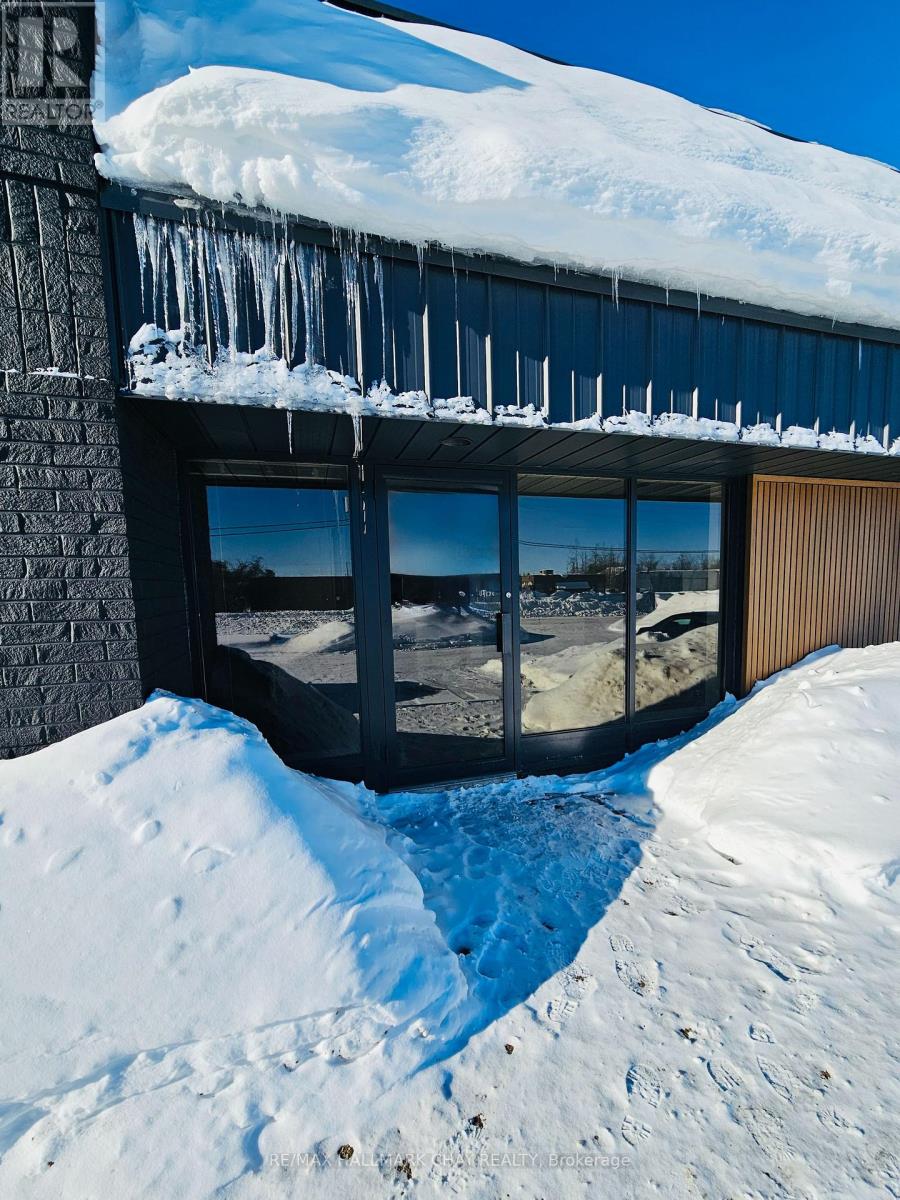 UNIT 6 - 9 ONTARIO STREET, Orillia, Ontario