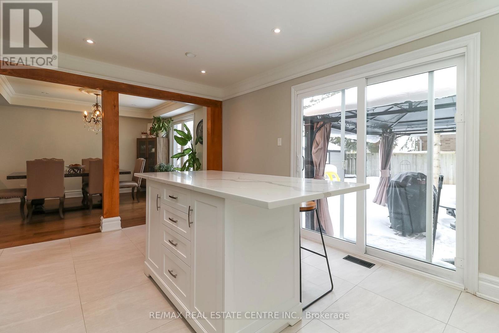 39 Cardinal Street, Barrie, Ontario  L4M 6C9 - Photo 21 - S12756818