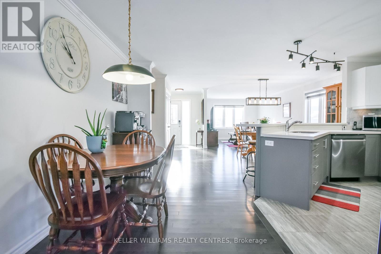 10 Sinclair Crescent, Ramara, Ontario  L3V 8K1 - Photo 5 - S12757040