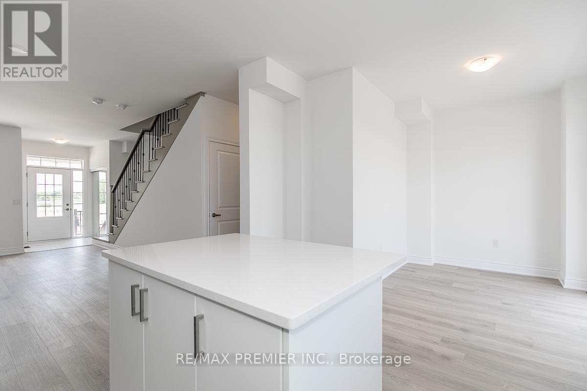 57 Union Boulevard, Wasaga Beach, Ontario  L9Z 0M2 - Photo 14 - S12757132