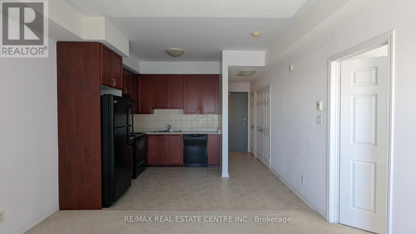 406 - 5705 Long Valley Road, Mississauga, Ontario  L5M 0L8 - Photo 2 - W12644050