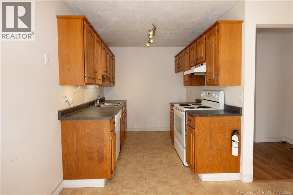 50 Colwell Drive Unit# 16, Fredericton, New Brunswick  E3A 6R3 - Photo 3 - NB133164