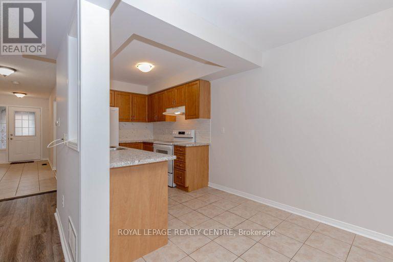 70 Charcoal Way, Brampton, Ontario  L6Y 5R9 - Photo 8 - W12729284