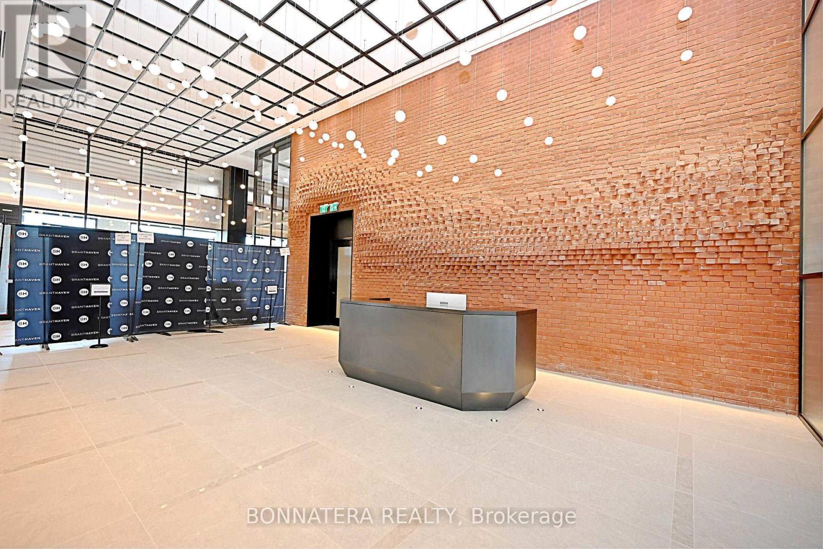 626 - 3200 William Coltson Avenue, Oakville, Ontario  L6H 7C2 - Photo 9 - W12705198