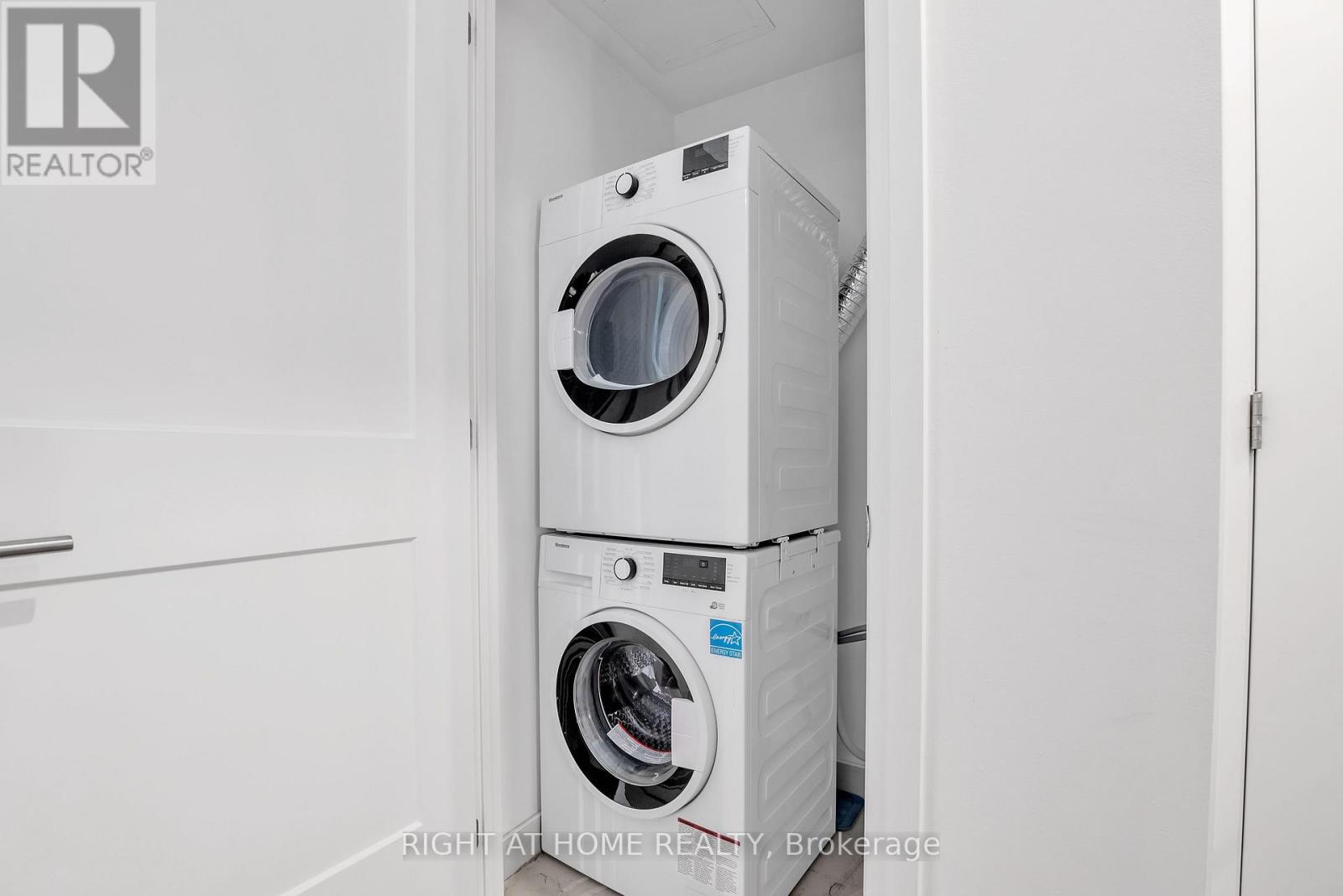 512 - 21 Park Street E, Mississauga, Ontario  L5G 0C2 - Photo 25 - W12754766