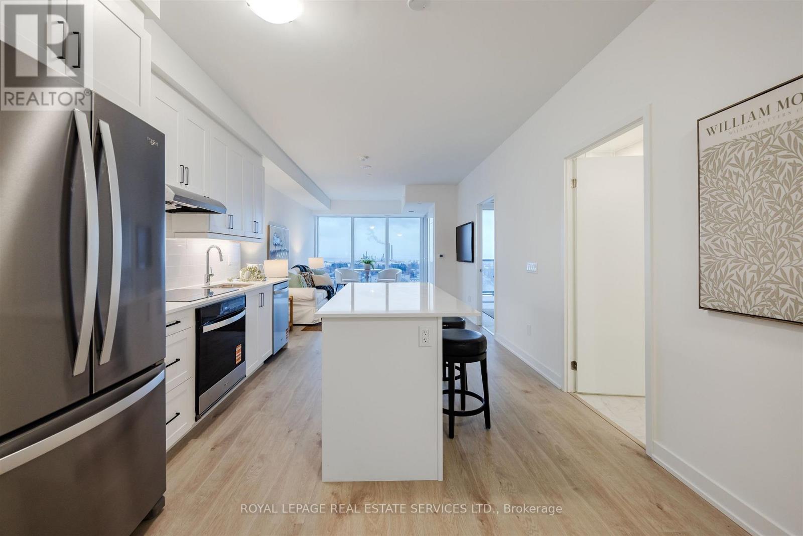 1508 - 1035 Southdown Road, Mississauga, Ontario  L5J 0A2 - Photo 5 - W12756686