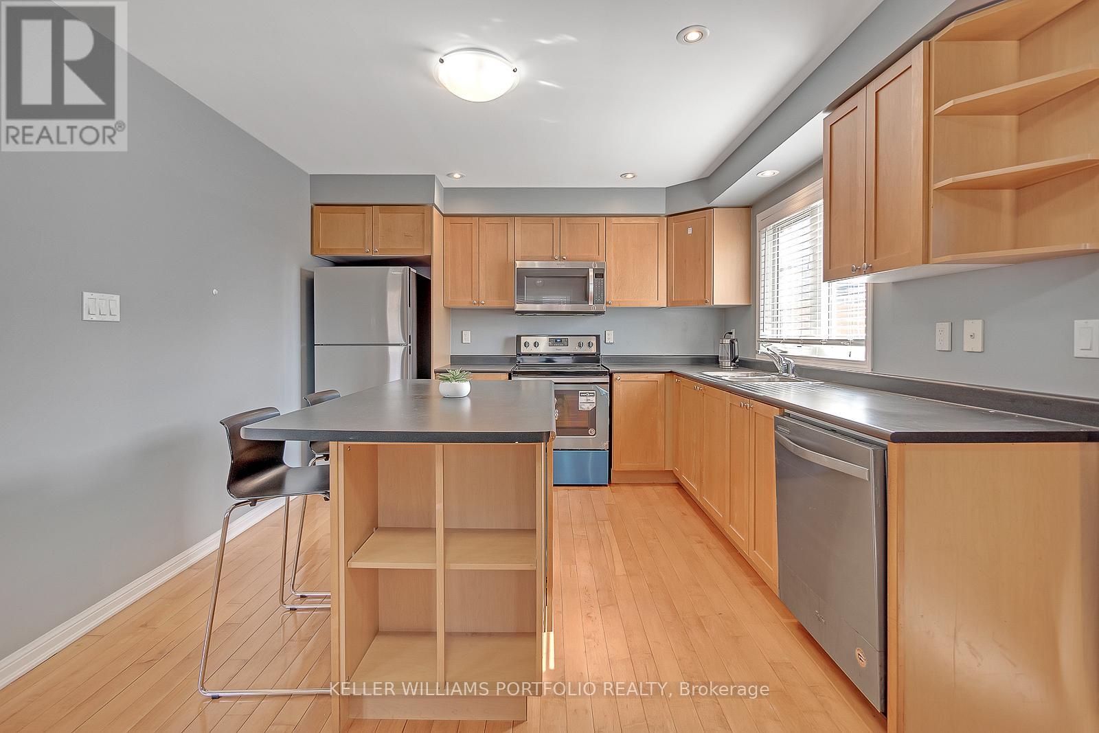 650 Holly Avenue, Milton, Ontario  L9T 0G3 - Photo 18 - W12756714