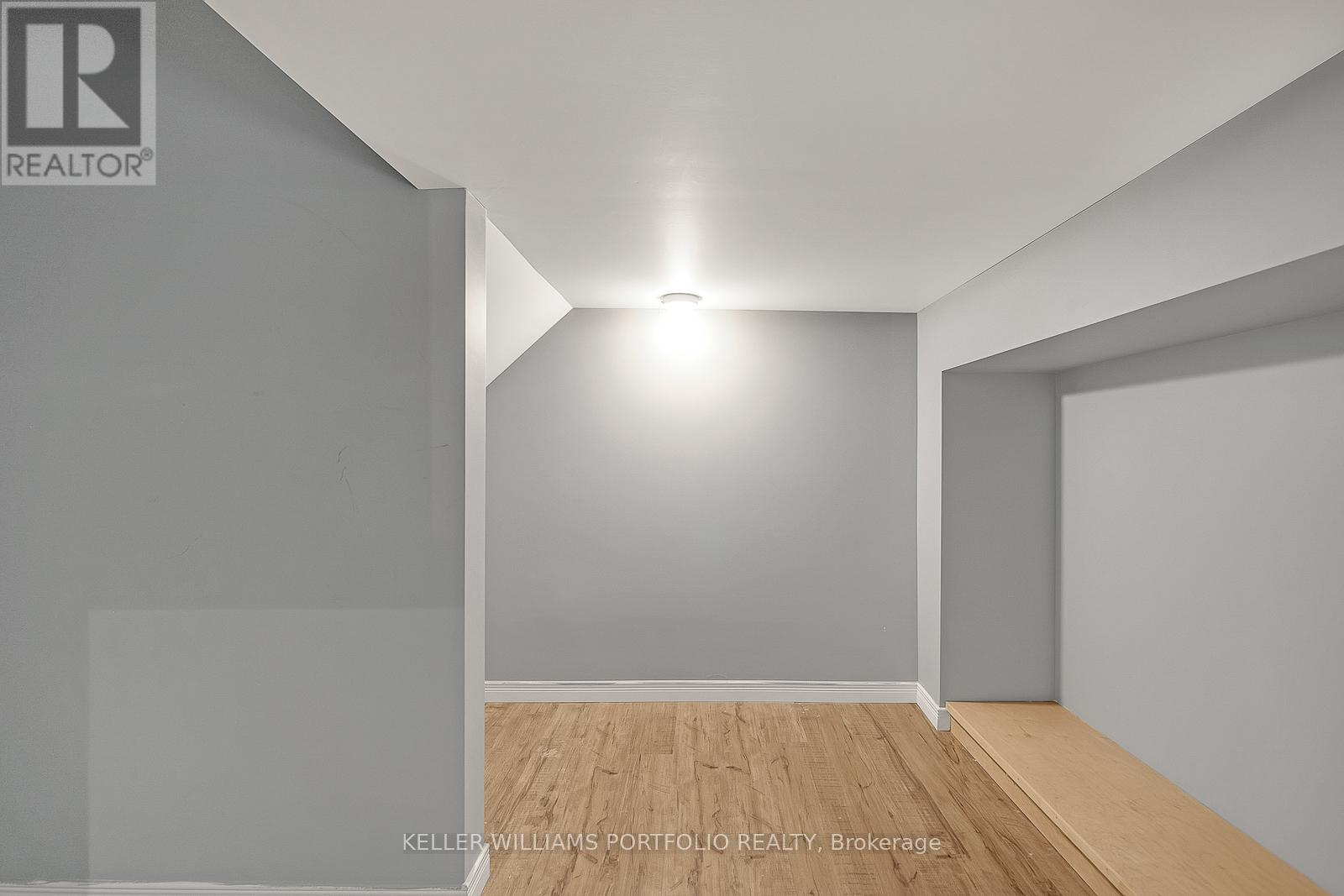 650 Holly Avenue, Milton, Ontario  L9T 0G3 - Photo 7 - W12756714