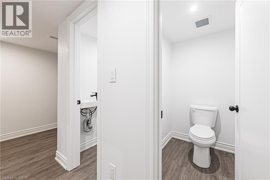 1127 Main Street E, Hamilton, Ontario  L8M 1P2 - Photo 19 - 40802994