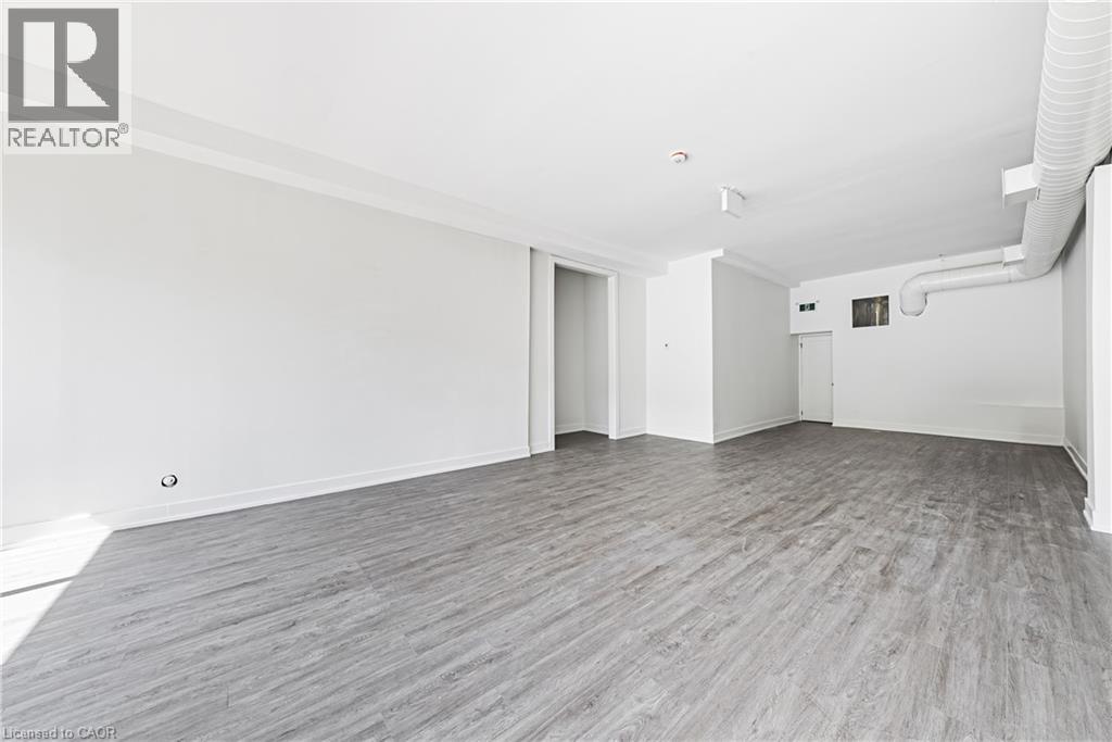 1127 Main Street E, Hamilton, Ontario  L8M 1P2 - Photo 5 - 40802994