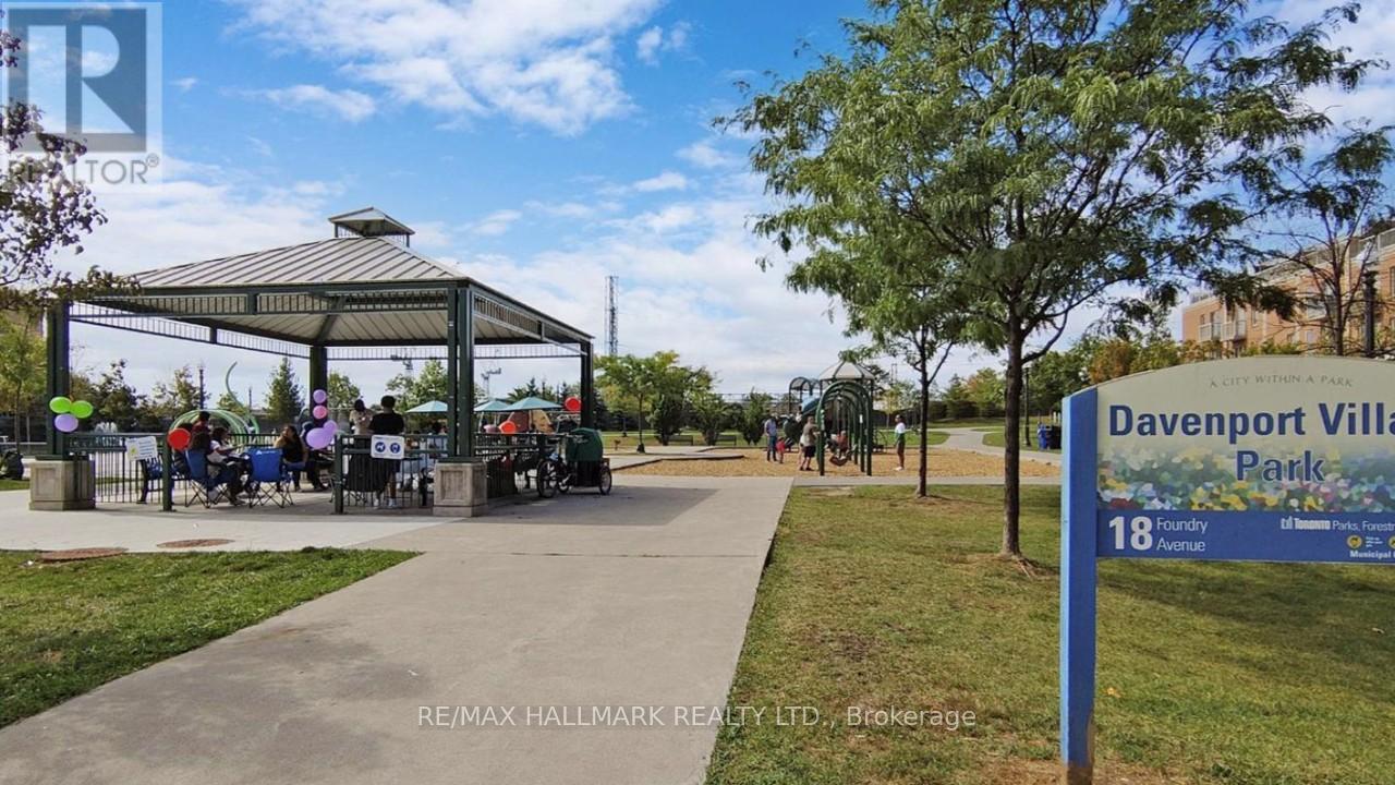 101 - 10 Turntable Crescent, Toronto, Ontario  M6H 4K9 - Photo 37 - W12756098