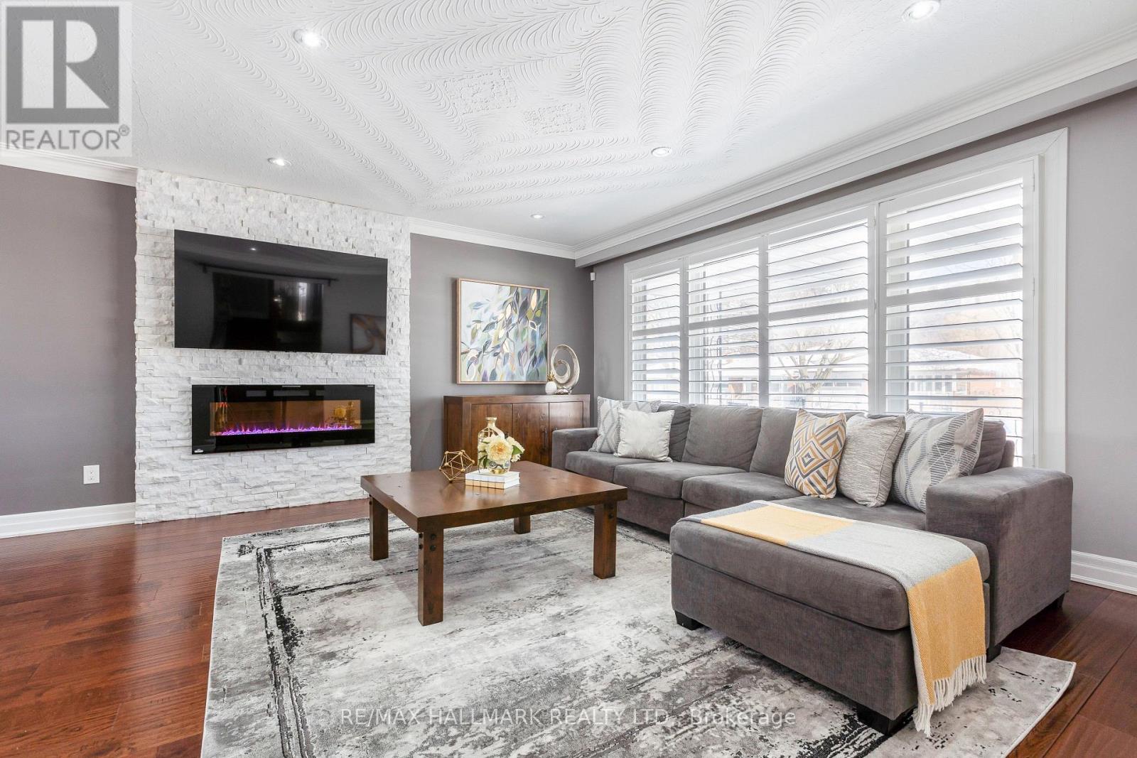 16 Marblehead Road, Toronto, Ontario  M9R 3B6 - Photo 6 - W12756268