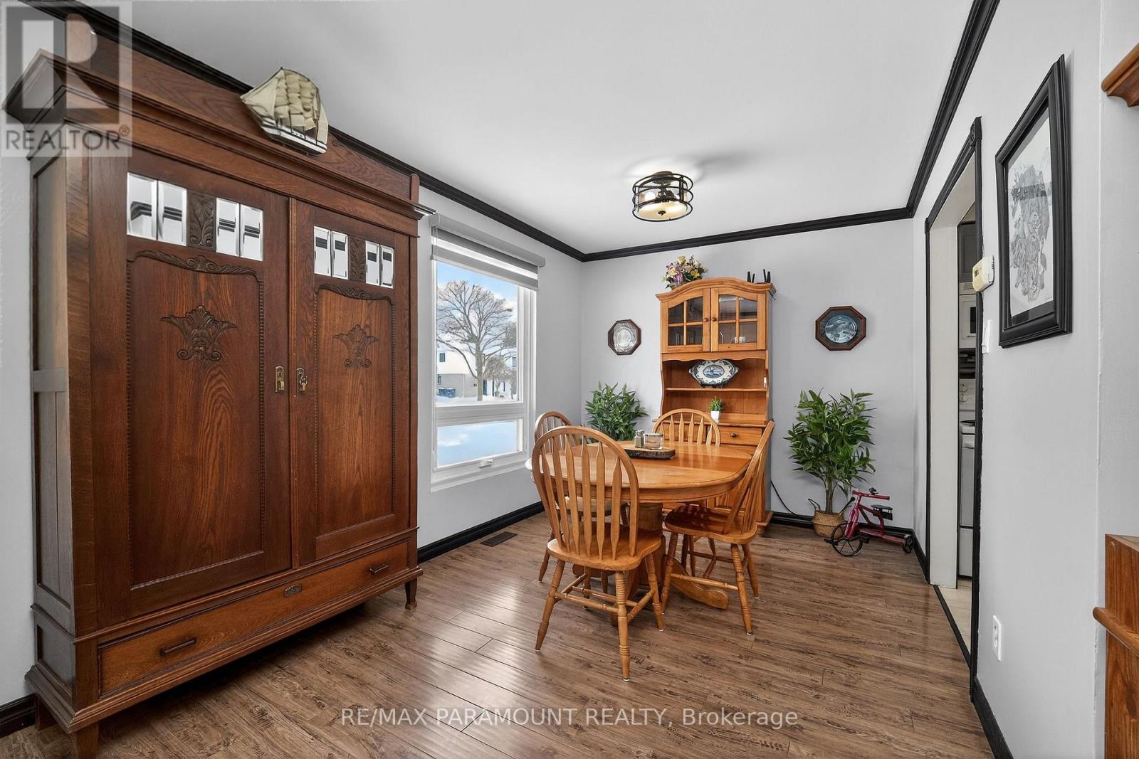 202 Archdekin Drive, Brampton (Madoc), Ontario  L6V 1Z1 - Photo 10 - W12756510