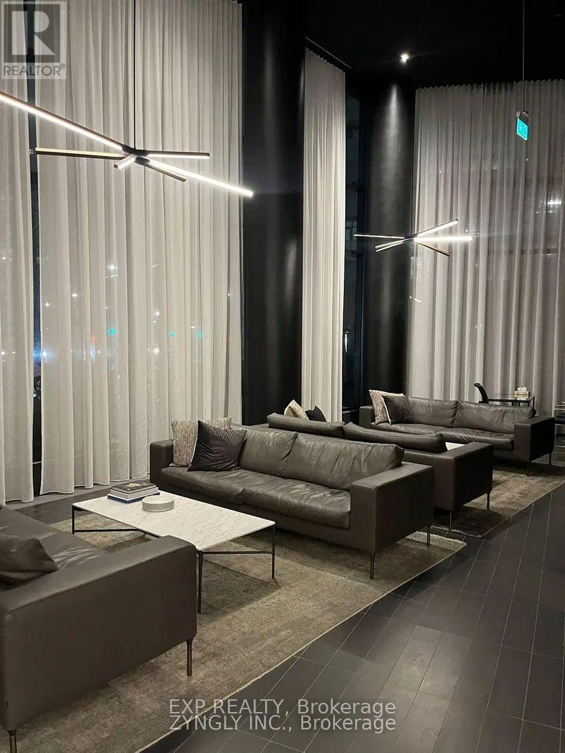 2211 - 3900 Confederation Parkway, Mississauga, Ontario  L5B 0K7 - Photo 6 - W12756230