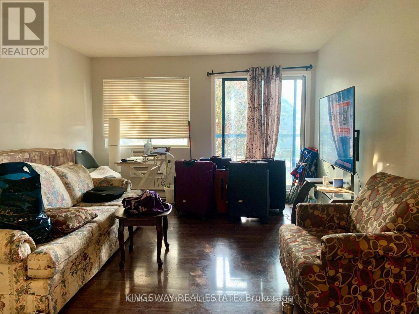 922 - 95 Trailwood Drive, Mississauga, Ontario  L4Z 3L2 - Photo 4 - W12756808