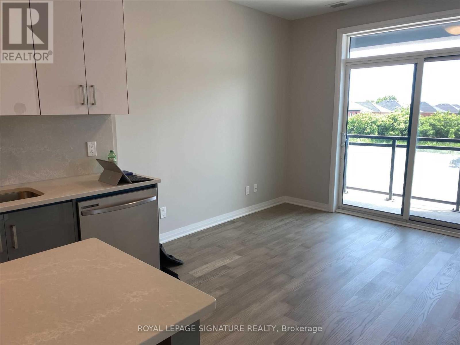 112 - 95 Dundas Street W, Oakville, Ontario  L5B 2T5 - Photo 14 - W12756852