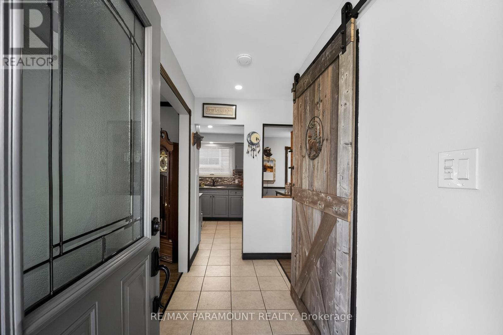 202 Archdekin Drive, Brampton (Madoc), Ontario  L6V 1Z1 - Photo 5 - W12756510