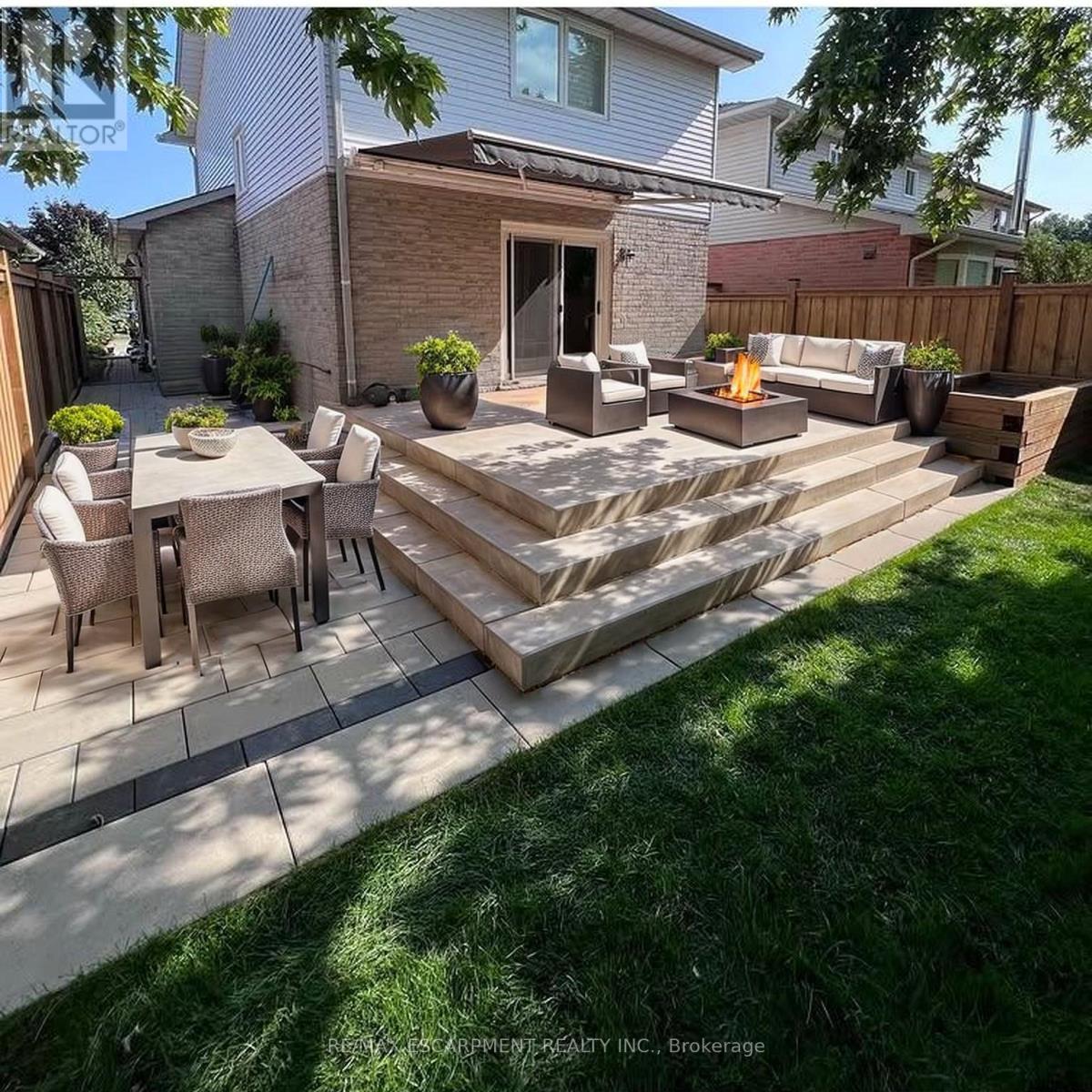 2018 Chrisdon Road, Burlington, Ontario  L7M 3W8 - Photo 31 - W12756586