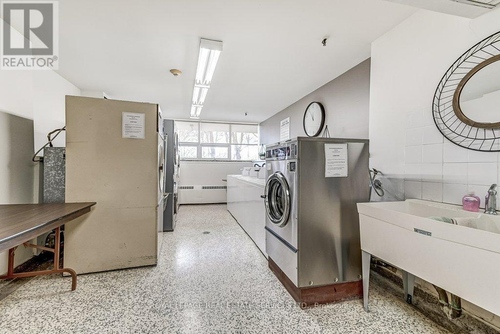 907 - 212 Kerr Street, Oakville (Co Central), Ontario  L6K 3B1 - Photo 43 - W12756618