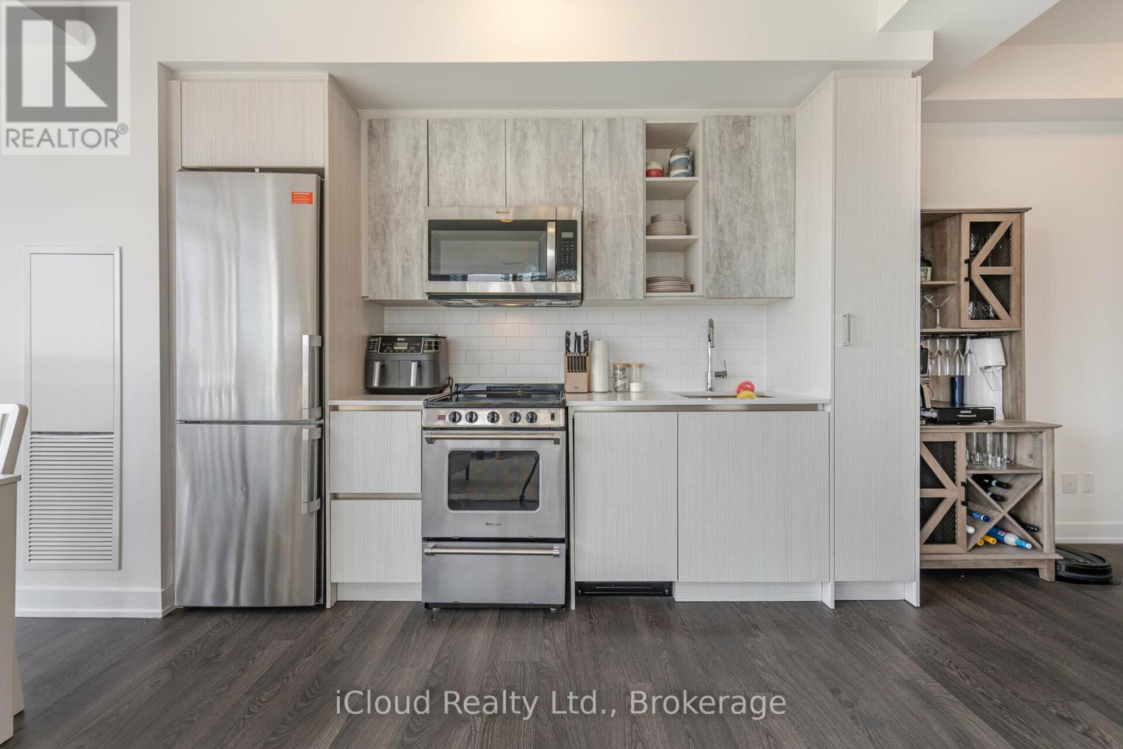 615 - 251 Manitoba Street, Toronto, Ontario  M8Y 0B3 - Photo 10 - W12756970