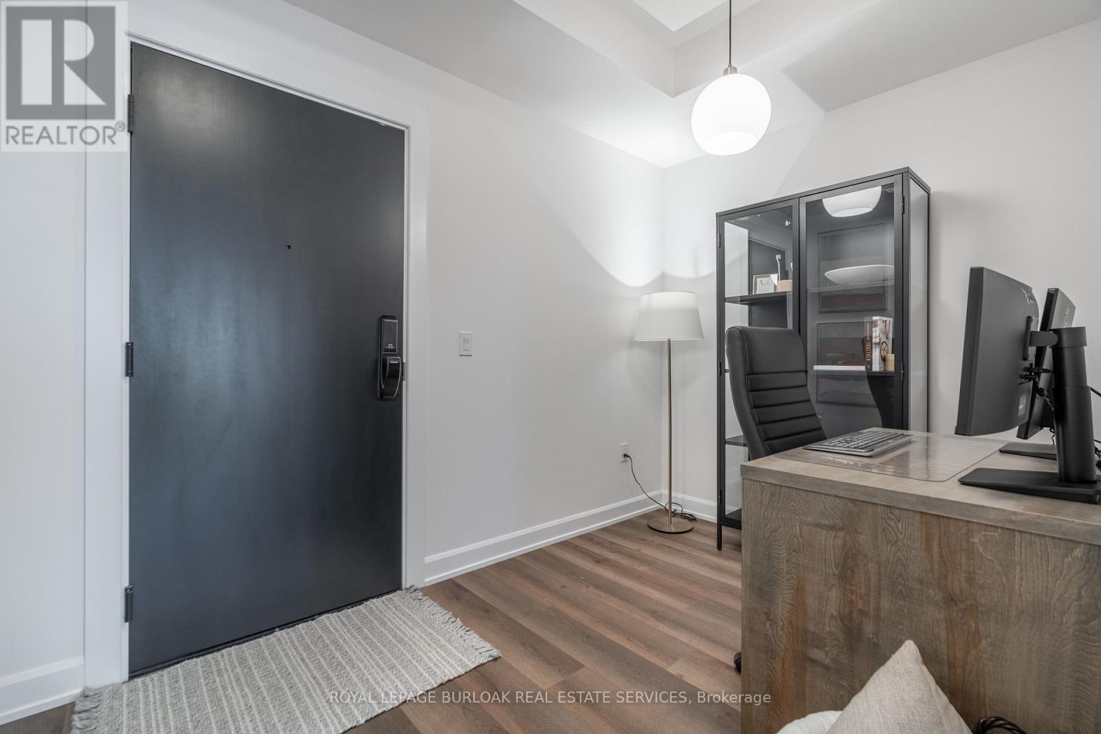 411 - 3200 William Coltson Avenue, Oakville, Ontario  L6H 7W6 - Photo 3 - W12756978