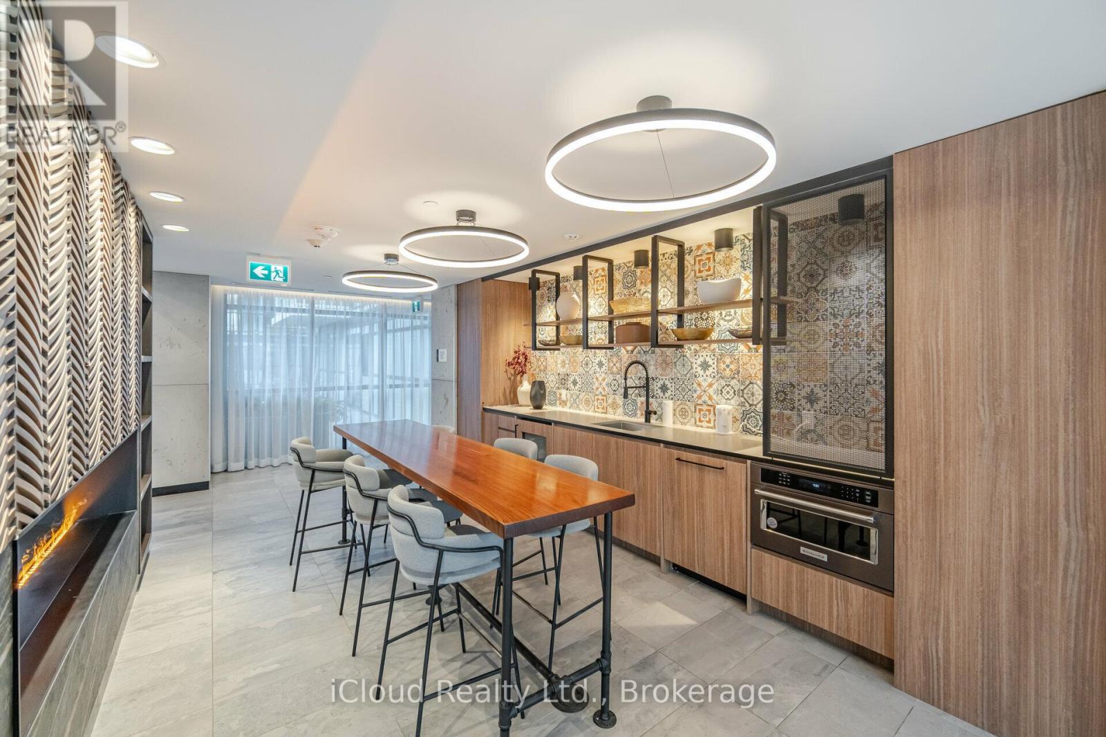 615 - 251 Manitoba Street, Toronto, Ontario  M8Y 0B3 - Photo 5 - W12756970