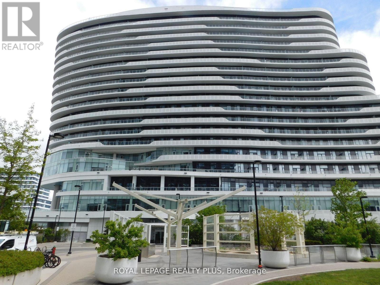 1609 - 2520 Eglinton Avenue W, Mississauga, Ontario  L5M 0Y4 - Photo 2 - W12757026