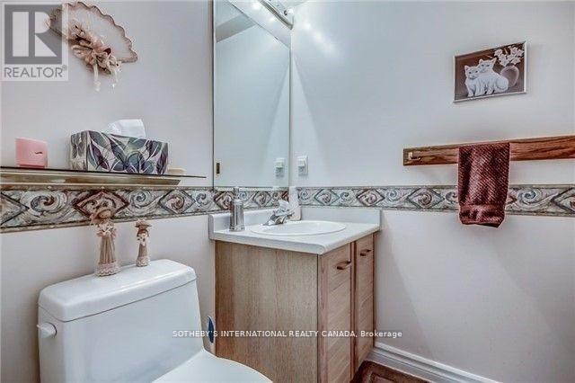 47 Hartnell Square, Brampton, Ontario  L6S 5W8 - Photo 6 - W12757088