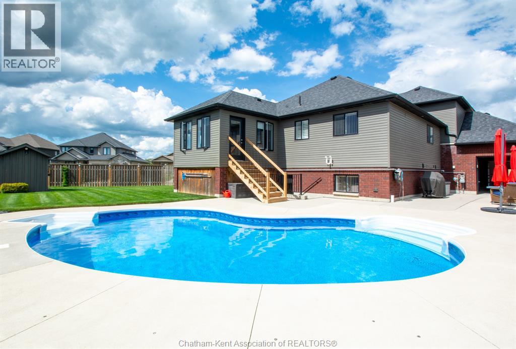 MLS# 25022145: 64 Valencia DRIVE, Chatham, Canada