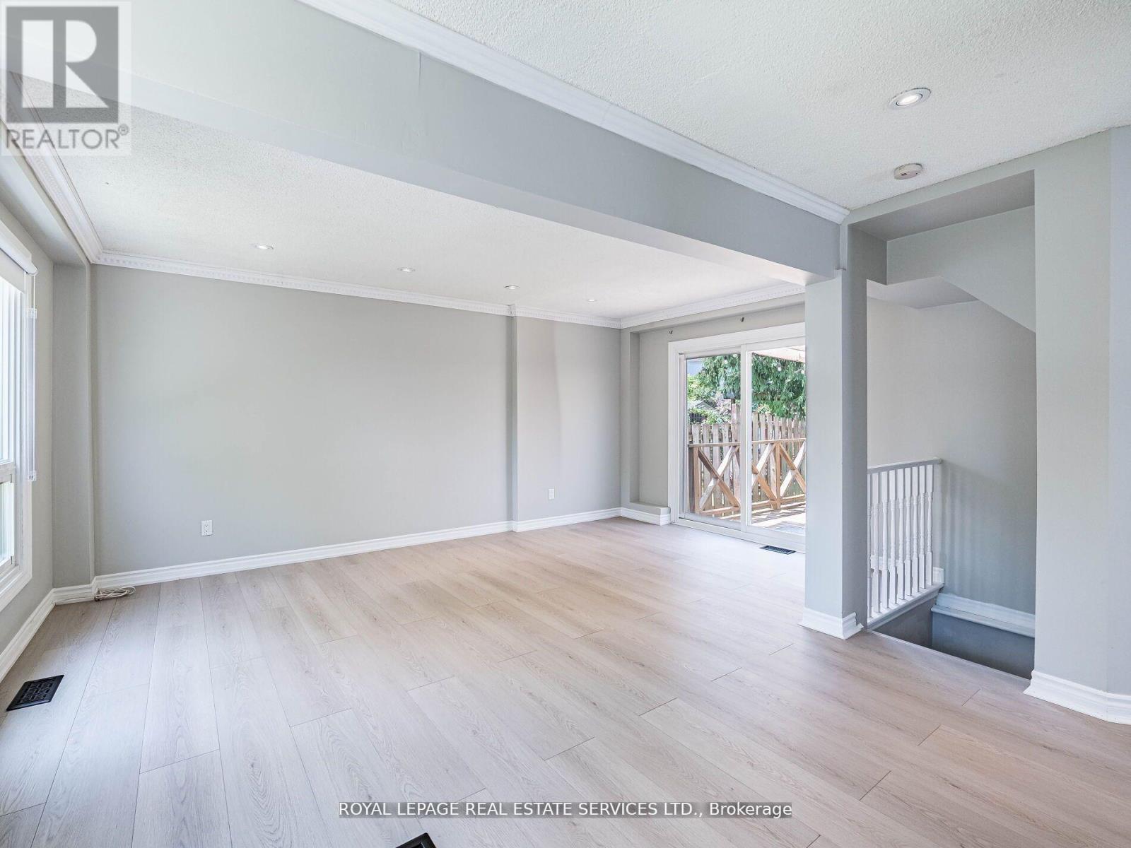 20 Handel Court, Brampton, Ontario  L6S 1Y4 - Photo 6 - W12757090