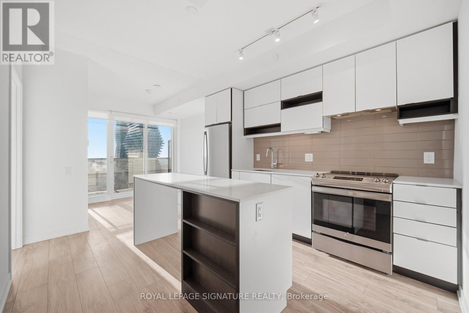 2309 - 4065 Confederation Parkway, Mississauga, Ontario  L5B 0L4 - Photo 4 - W12756944