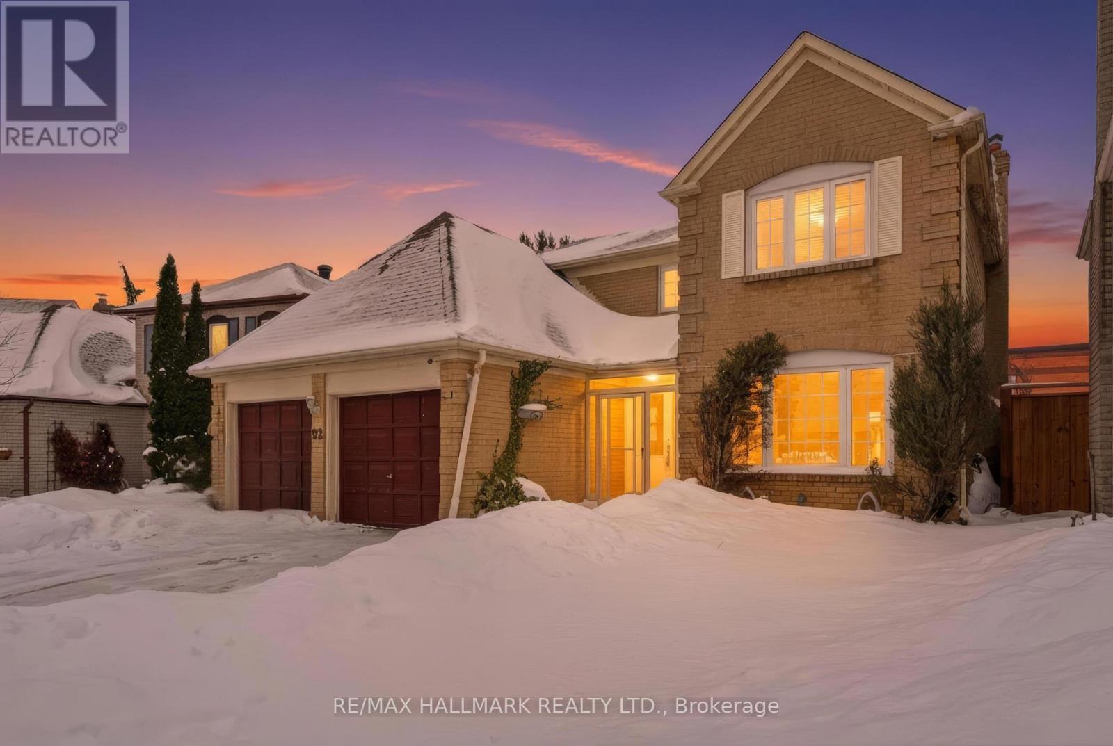 92 Jaffa Drive, Brampton, Ontario  L6S 4C6 - Photo 2 - W12757066