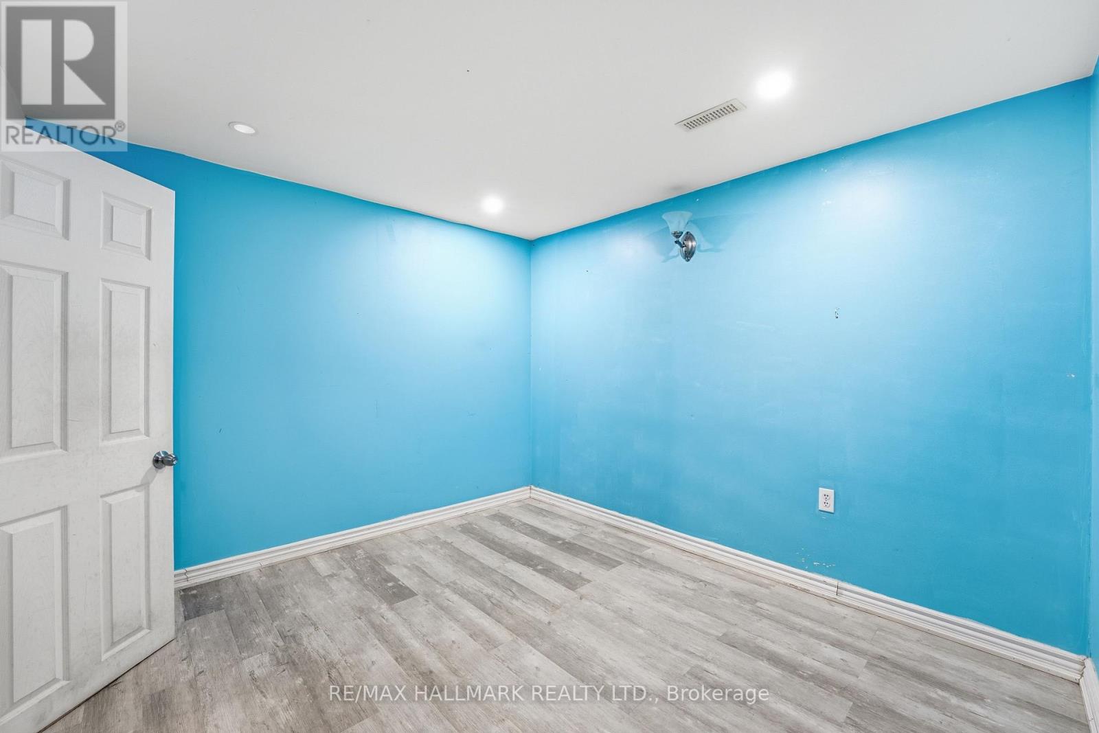 92 Jaffa Drive, Brampton, Ontario  L6S 4C6 - Photo 27 - W12757066