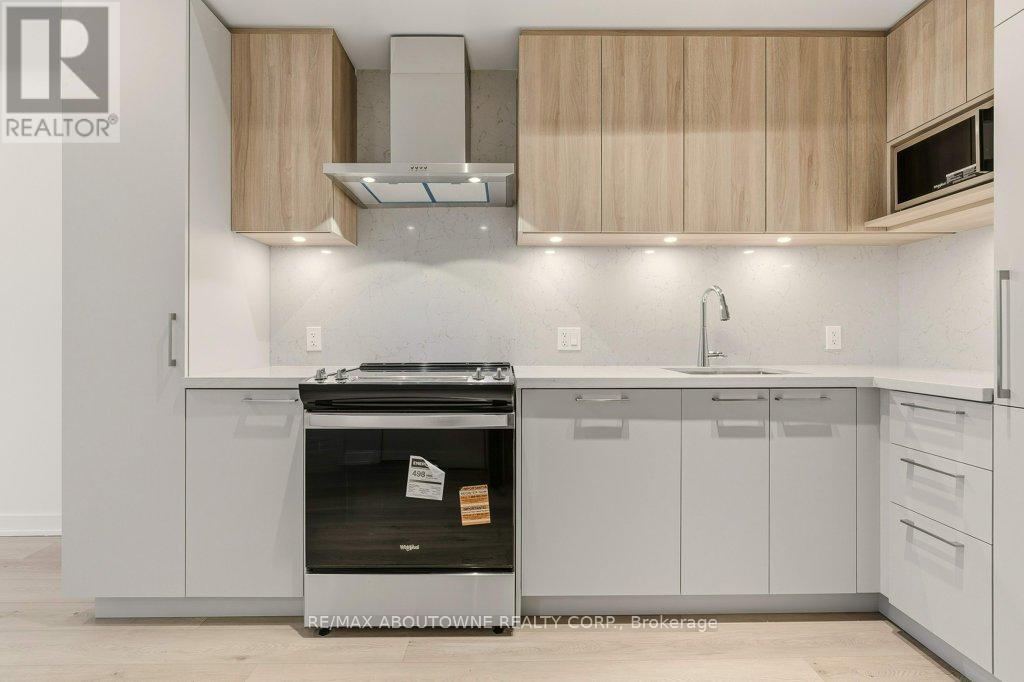 Ph3 - 500 Plains Road E, Burlington, Ontario  L7T 0C8 - Photo 22 - W12757046