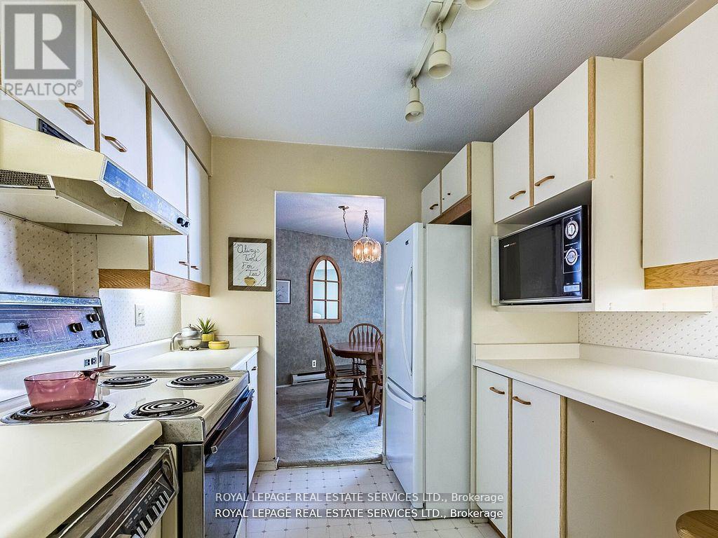 Ph 8 - 284 Mill Road, Toronto, Ontario  M9C 4W6 - Photo 5 - W12757140