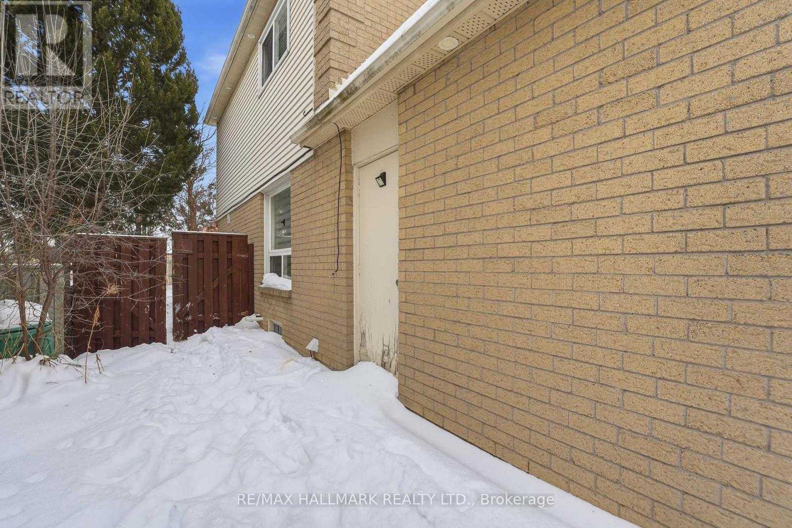 92 Jaffa Drive, Brampton, Ontario  L6S 4C6 - Photo 39 - W12757066