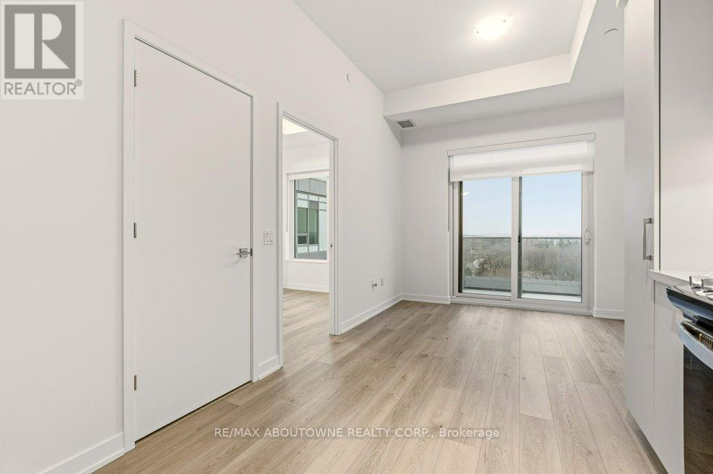 Ph3 - 500 Plains Road E, Burlington, Ontario  L7T 0C8 - Photo 17 - W12757046