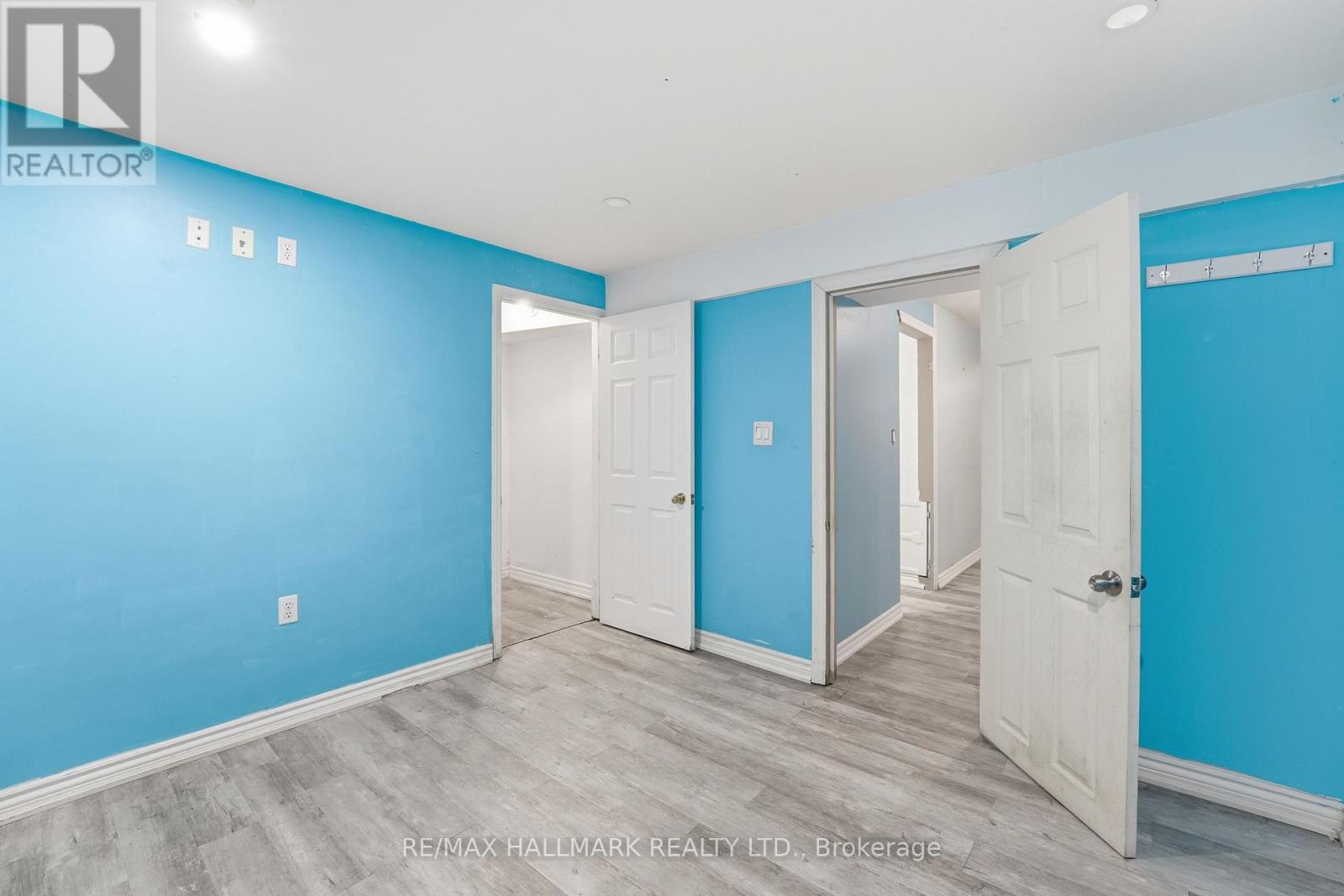 92 Jaffa Drive, Brampton, Ontario  L6S 4C6 - Photo 26 - W12757066