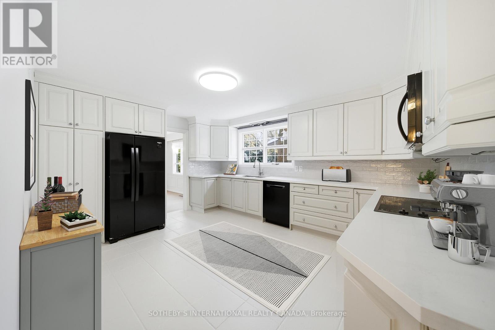 1601 Calumet Place, Mississauga, Ontario  L5J 3B1 - Photo 10 - W12757302