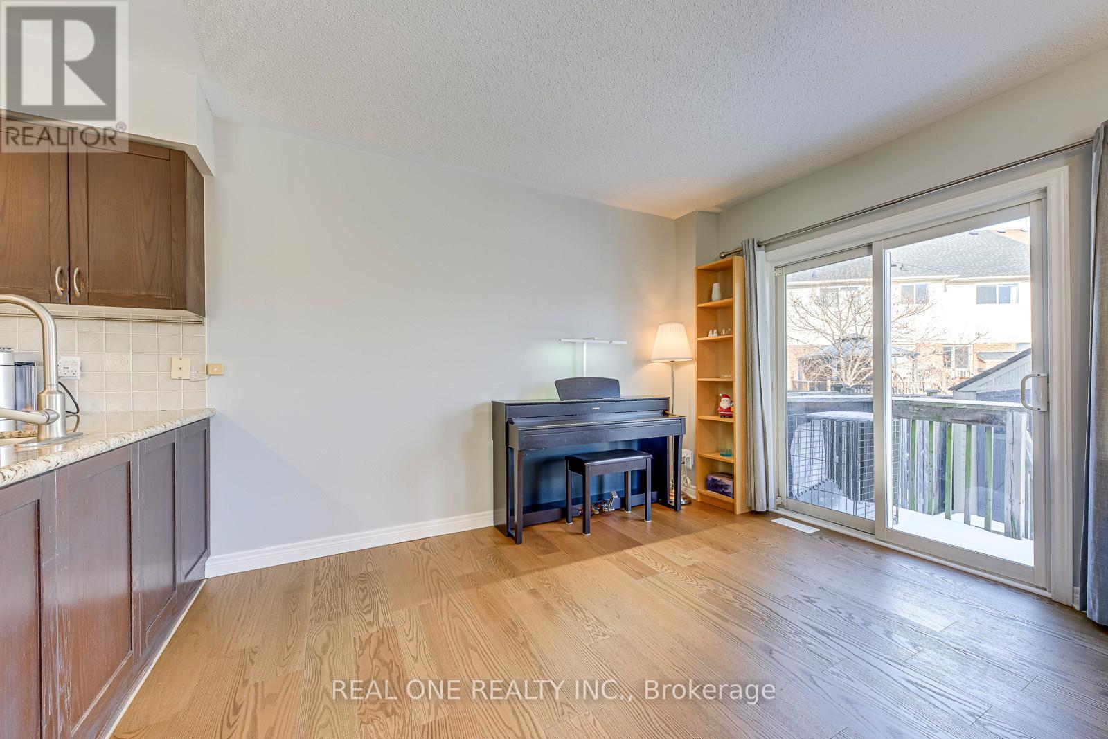 1126 Tupper Drive, Milton, Ontario  L9T 0A9 - Photo 15 - W12757308