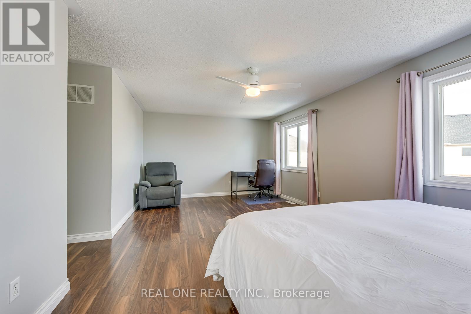 1126 Tupper Drive, Milton, Ontario  L9T 0A9 - Photo 19 - W12757308