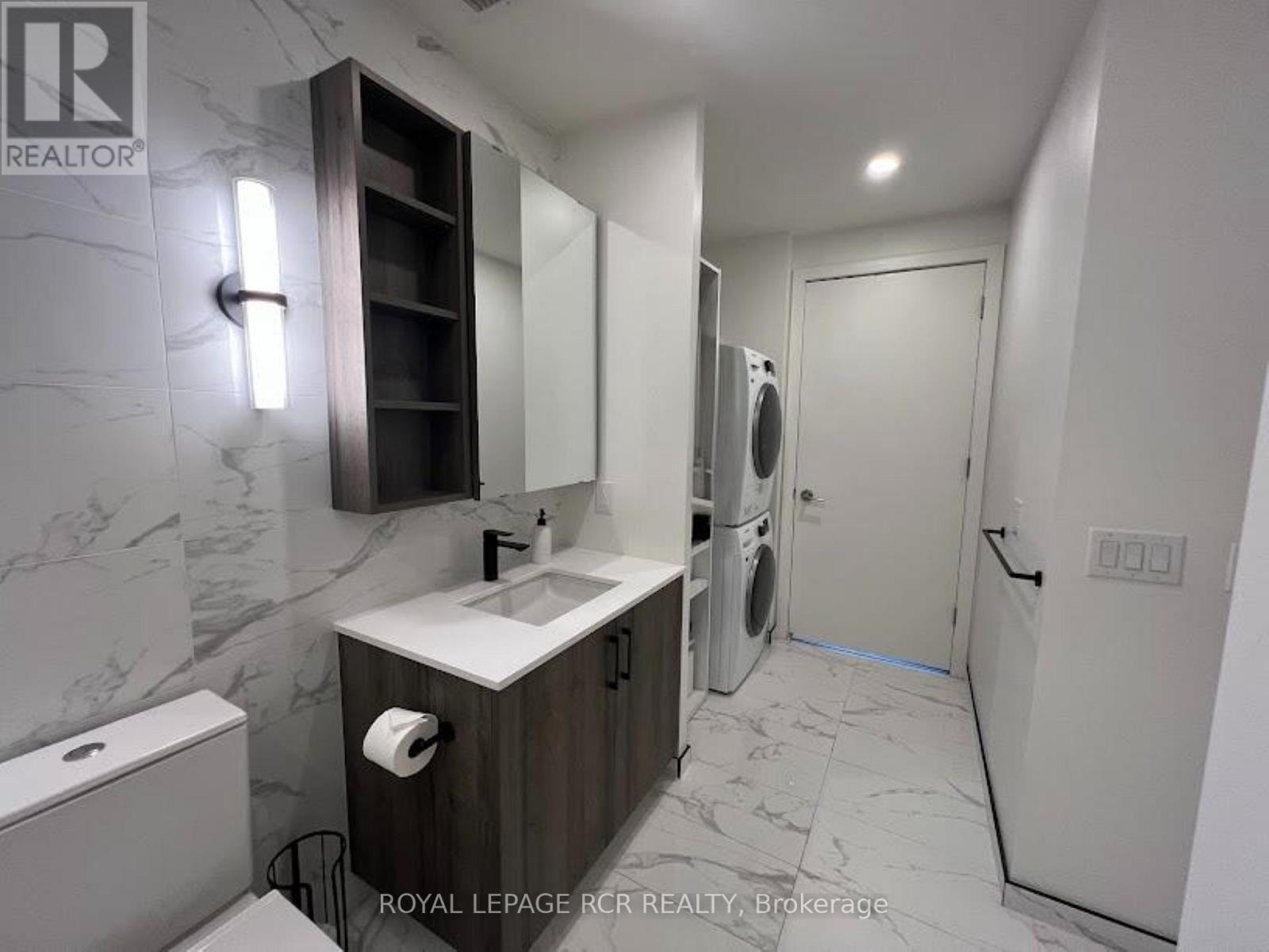 321 - 689 The Queenway, Toronto, Ontario  M8Y 0C8 - Photo 15 - W12757230