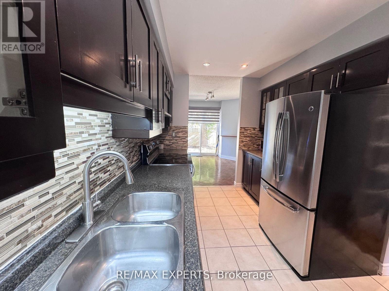 43 - 4635 Regents Terrace, Mississauga, Ontario  L5R 1X5 - Photo 4 - W12757206