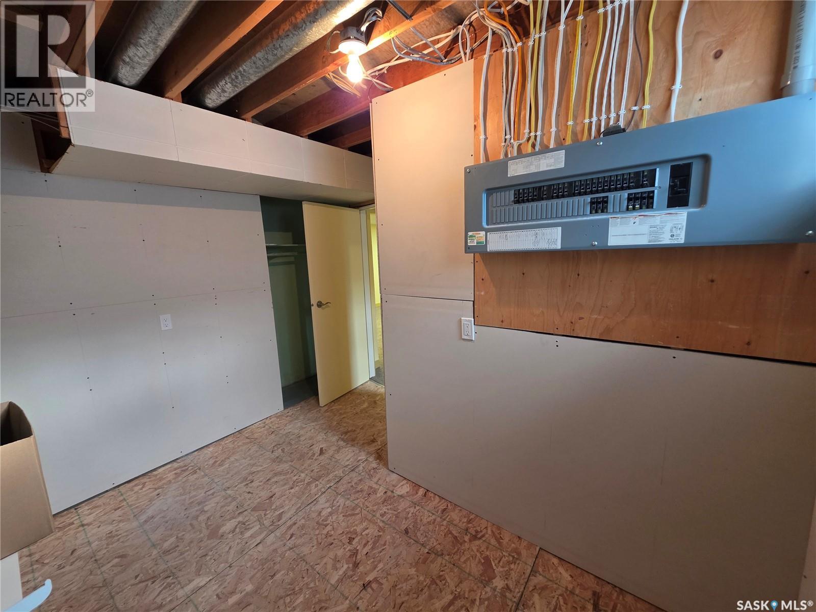 1420 Chaplin Street E, Swift Current, Saskatchewan  S9H 1K4 - Photo 18 - SK027930