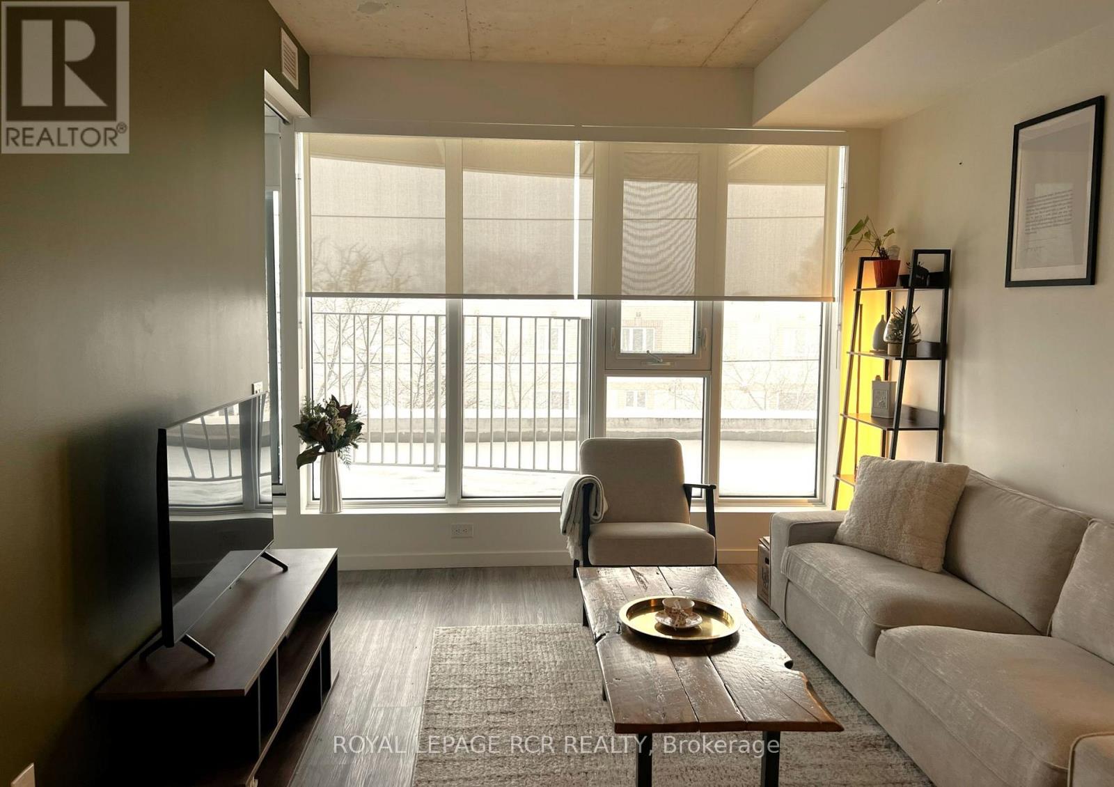 321 - 689 The Queenway, Toronto, Ontario  M8Y 0C8 - Photo 9 - W12757230