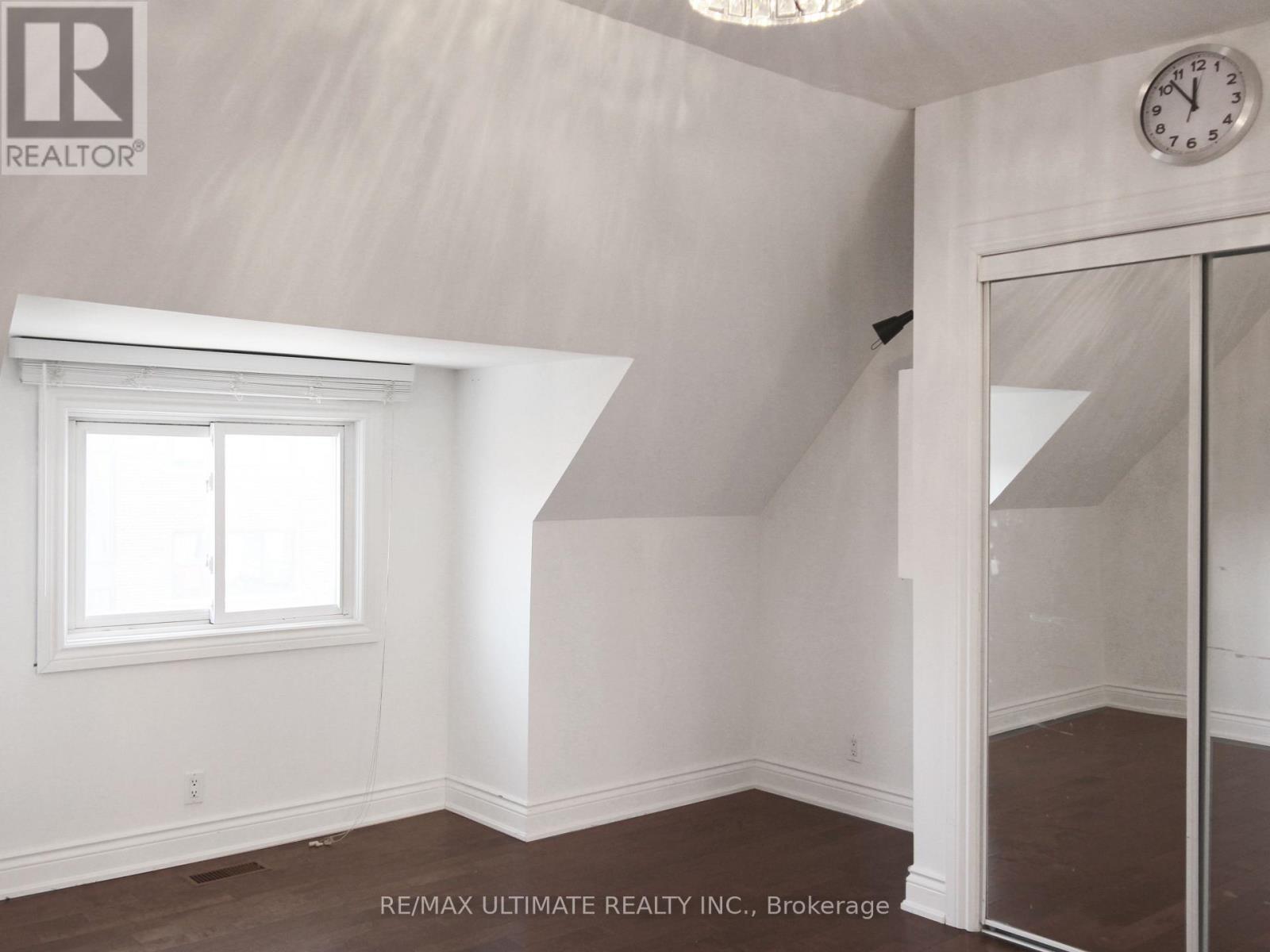 154a Christie Street, Toronto, Ontario  M6G 3B3 - Photo 21 - W12757268