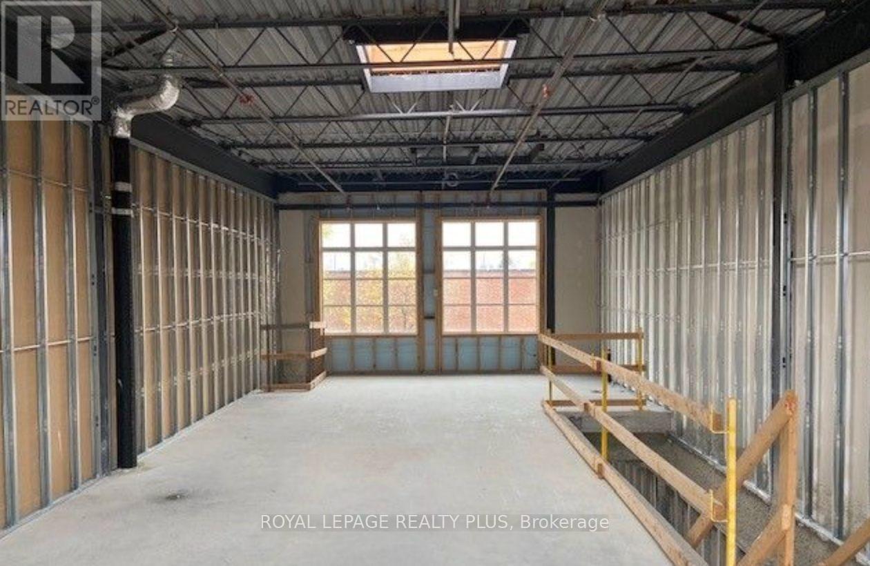 6 - 68 Jutland Road, Toronto, Ontario  M8Z 2H1 - Photo 5 - W12757248