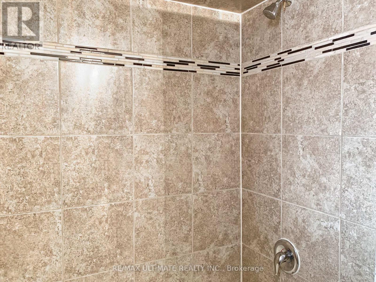 154a Christie Street, Toronto, Ontario  M6G 3B3 - Photo 13 - W12757268